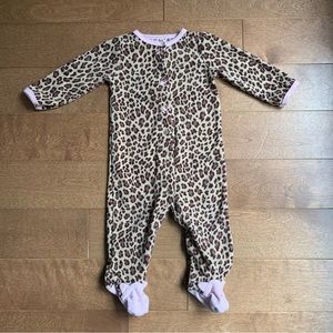 3/$10 CARTERS Baby girl fleece pyjamas 9m